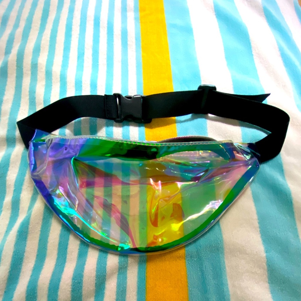 Iridescent Fanny Pack 🌈